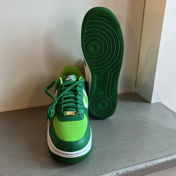 Nike Air Force 1 Low St. Patrick's Day 2021 Sneakers - Picture 4 of 12